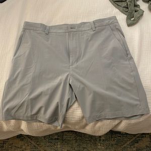 Vineyard Vines Breaker Short